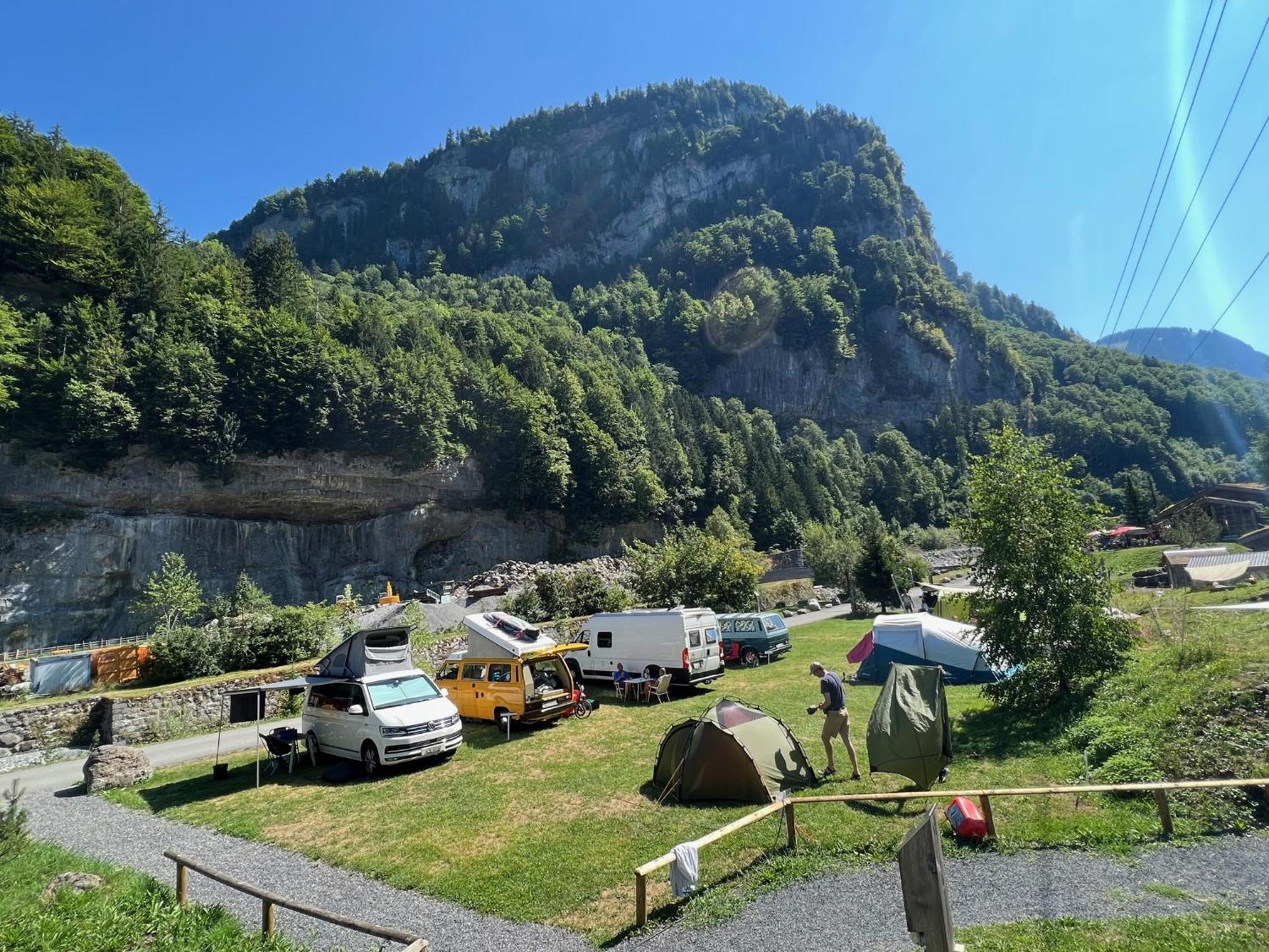 Hüttenhotel Husky Lodge Muotathal Eksteriør billede