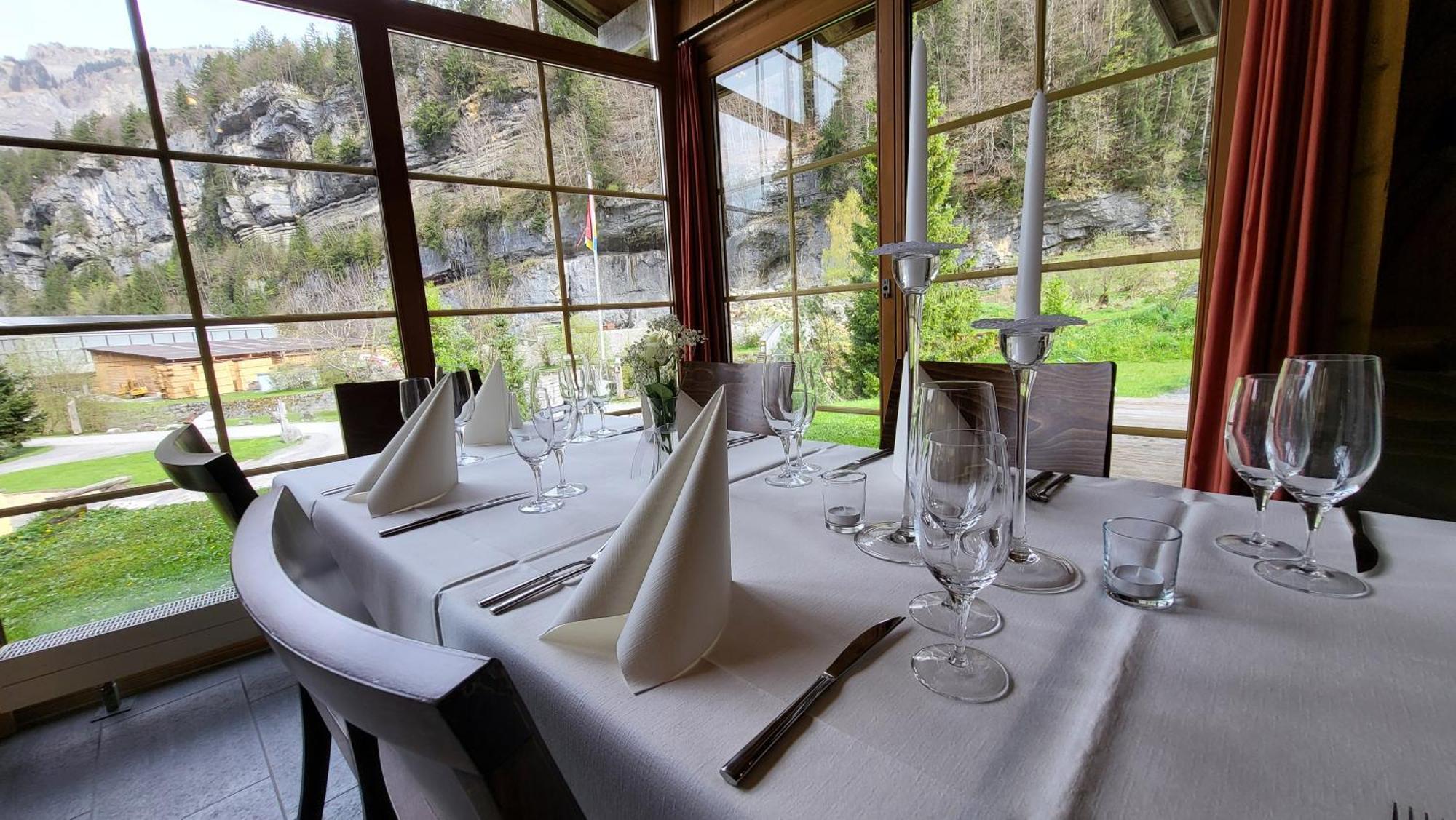 Hüttenhotel Husky Lodge Muotathal Eksteriør billede