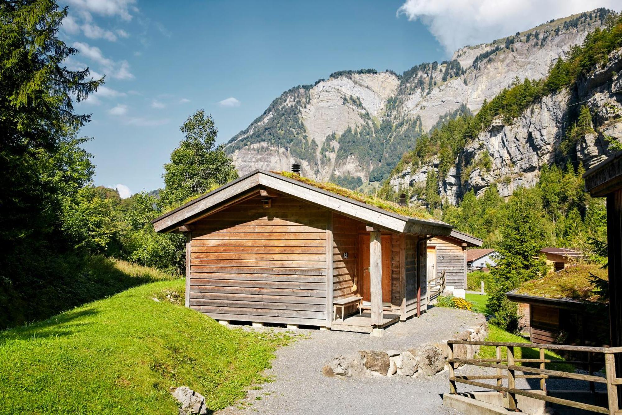 Hüttenhotel Husky Lodge Muotathal Eksteriør billede