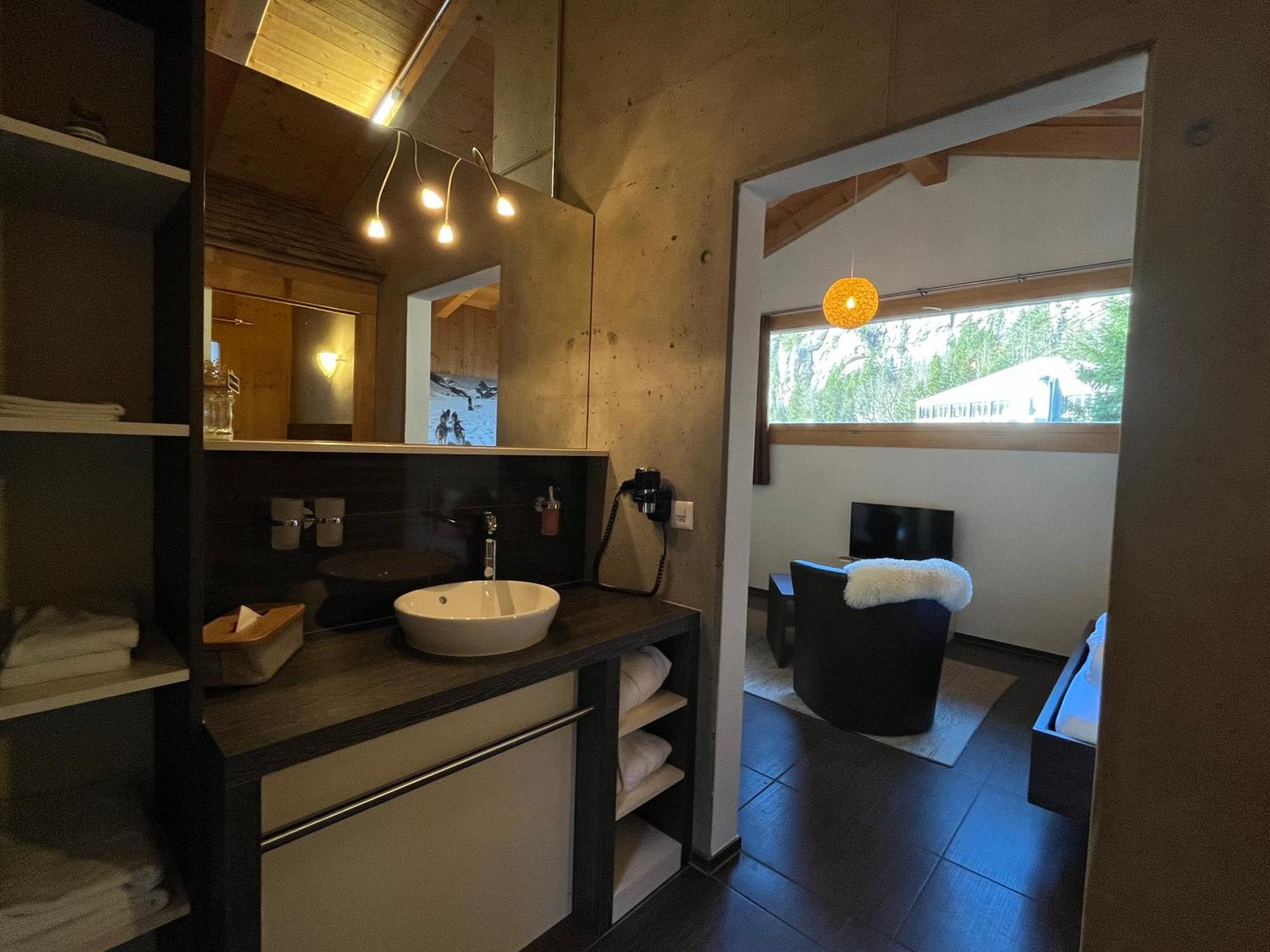 Hüttenhotel Husky Lodge Muotathal Eksteriør billede