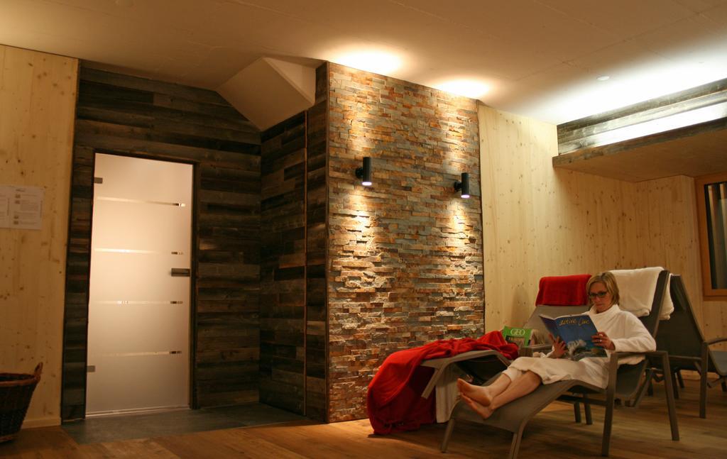 Hüttenhotel Husky Lodge Muotathal Eksteriør billede