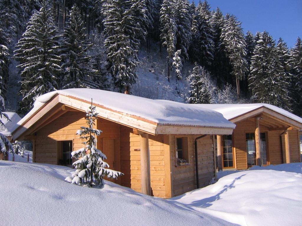 Hüttenhotel Husky Lodge Muotathal Værelse billede